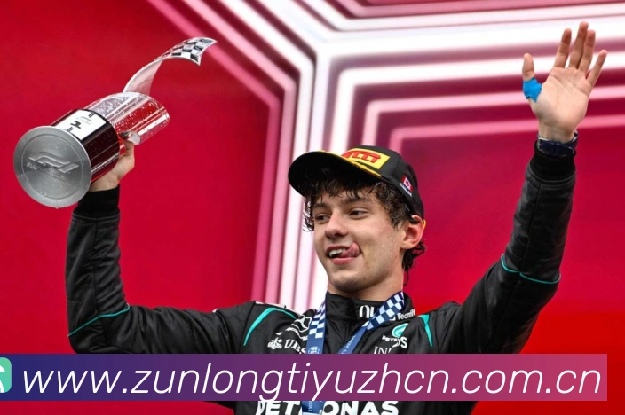二零二六世界杯盛大开幕倒计时全球球迷热切期待精彩赛事数据研判:最新赛事动态与深度分析 二零二六世界杯盛大开幕倒计时全球球迷热切期待精彩赛事数据研判:最新赛事动态与深度分析